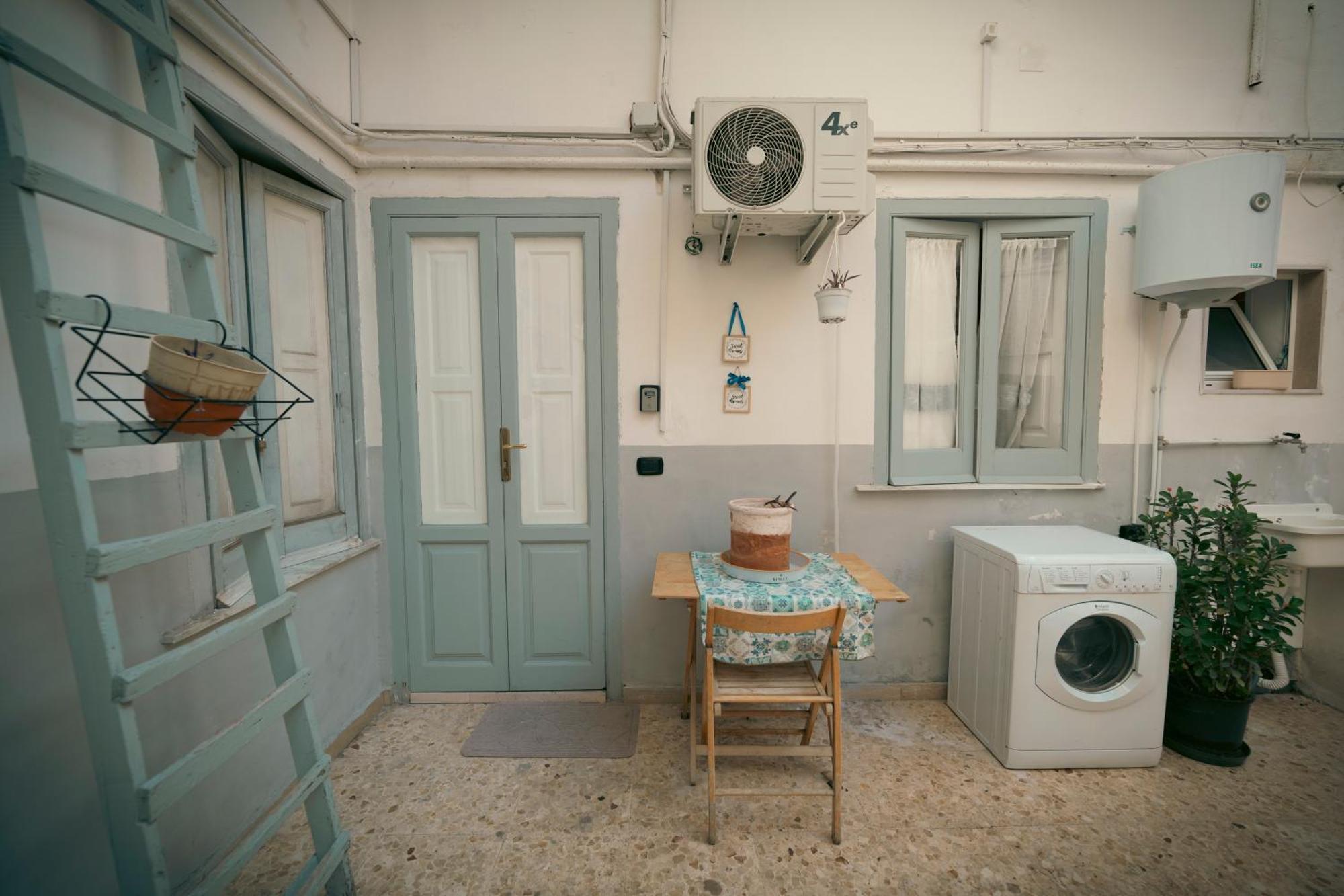 The Lighthouse Accommodation タラント エクステリア 写真
